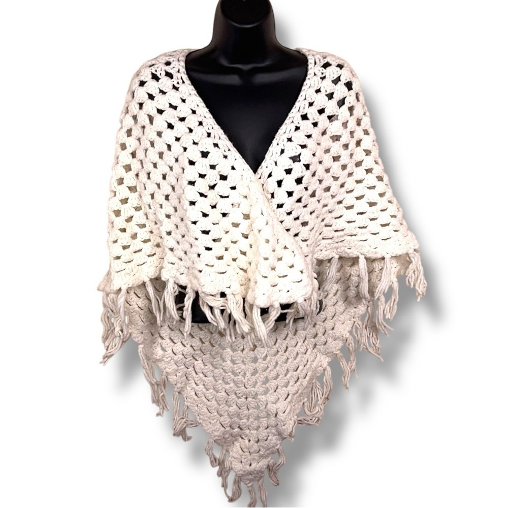 Vintage Handmade White Crocheted Shawl Wrap Womens 70s Style Fringe Cottage Knit